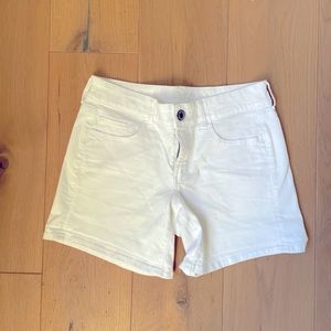American Eagle Super Stretch Midi Shorts, White Size 8